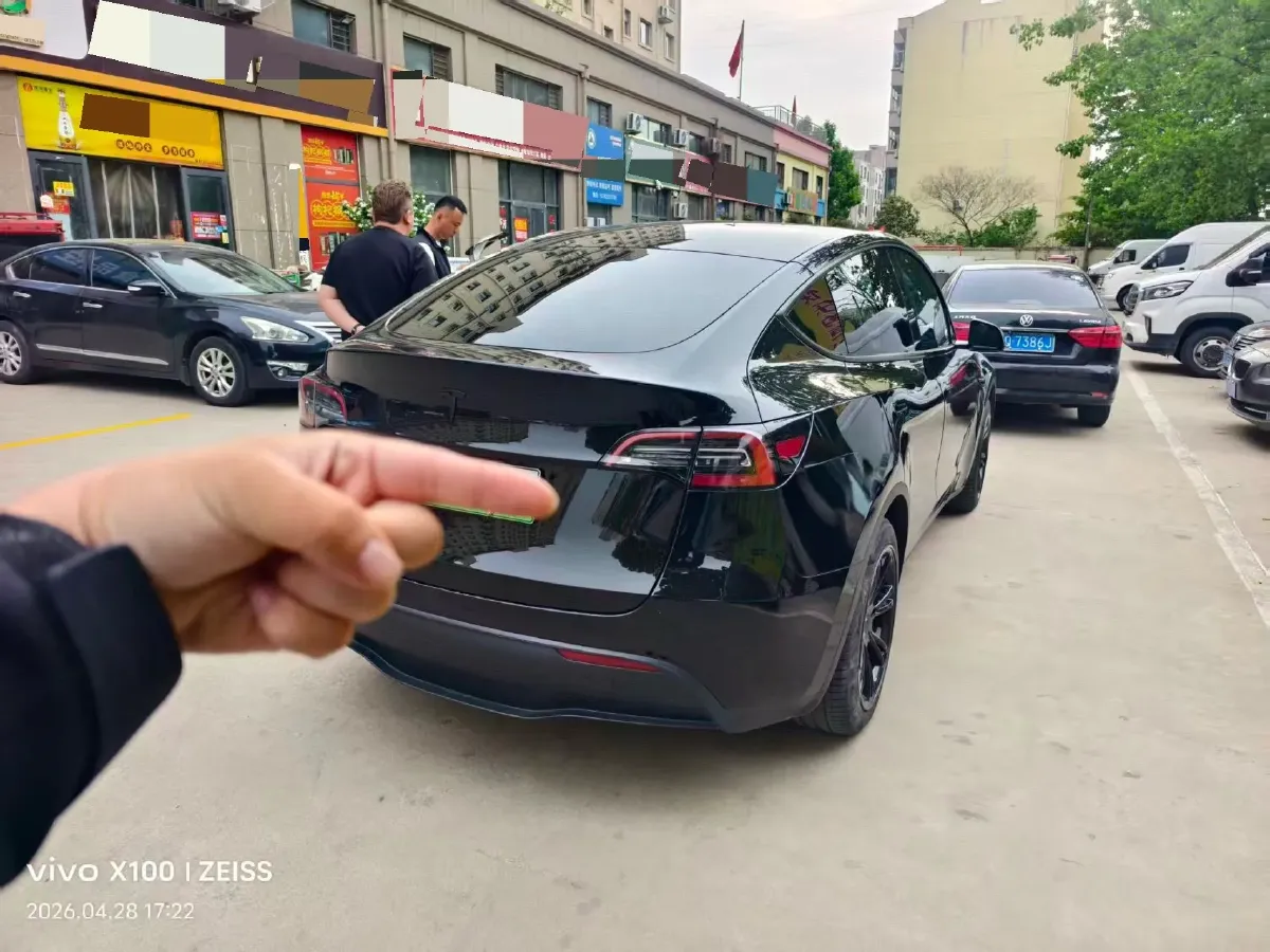 2022 Tesla Model Y BEV 60KWH,autocango,china used car exporter,china ev exporter,chinese used car exporter,chinese used ev exporter