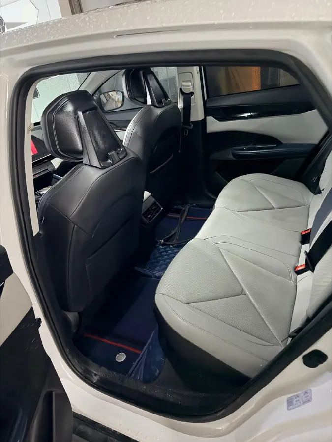 2023 ChangAn UNI-V iDD 1.5T 170HP L4 6TCT PHEV 18.4KWH,autocango,china used car exporter,china ev exporter,chinese used car exporter,chinese used ev exporter