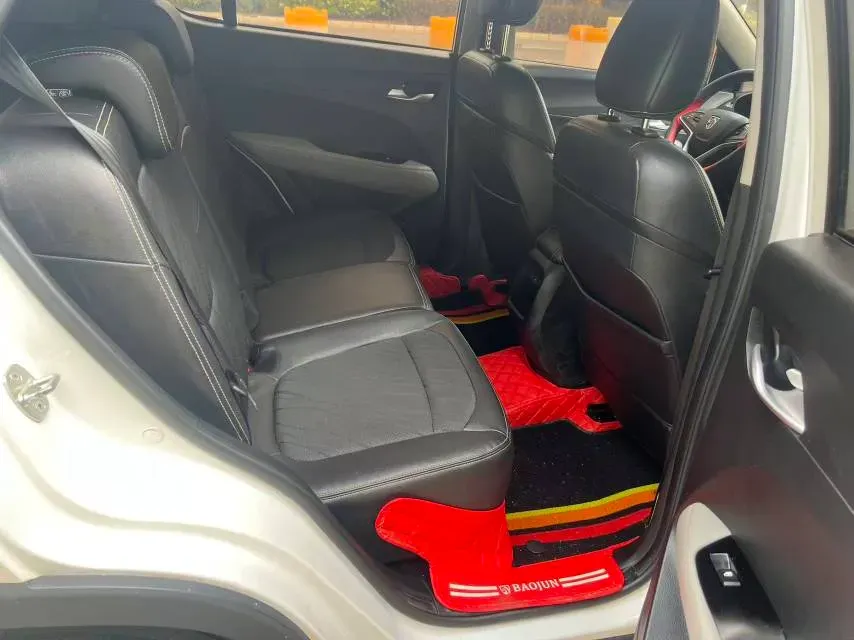 2017 BaoJun 310W 1.5L 105HP L4 6MT,autocango,china used car exporter,china ev exporter,chinese used car exporter,chinese used ev exporter