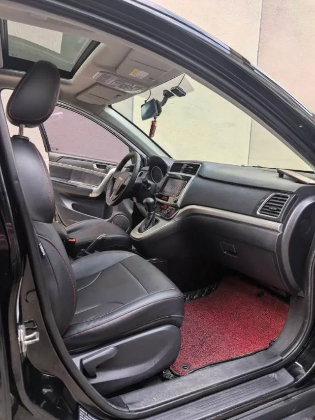 2019 Haval M6 1.5T 150HP L4 7DCT,autocango,china used car exporter,china ev exporter,chinese used car exporter,chinese used ev exporter