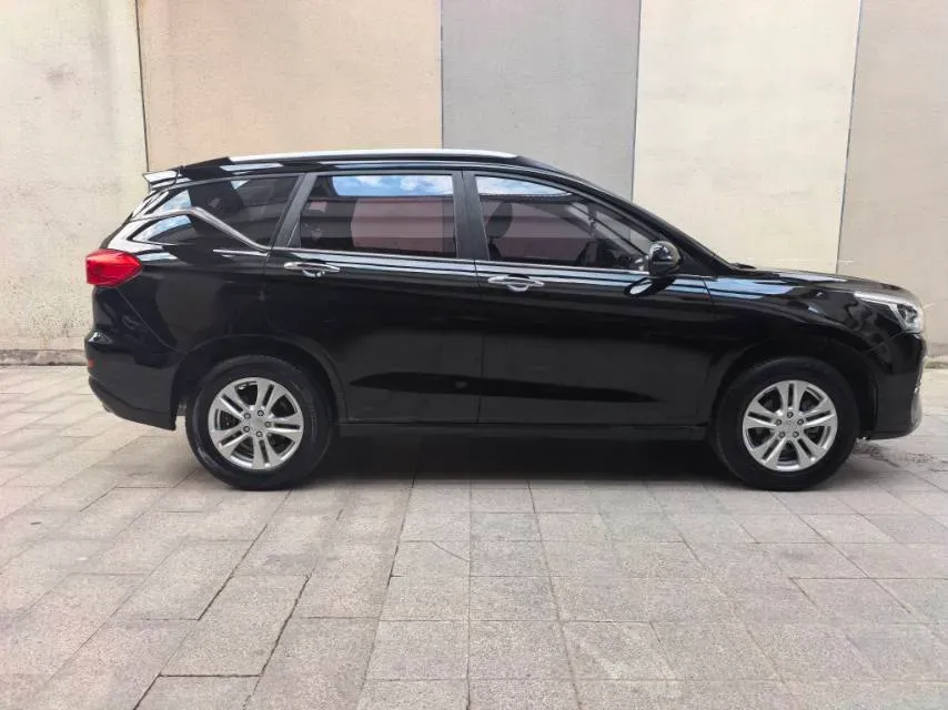 2019 Haval M6 1.5T 150HP L4 7DCT,autocango,china used car exporter,china ev exporter,chinese used car exporter,chinese used ev exporter