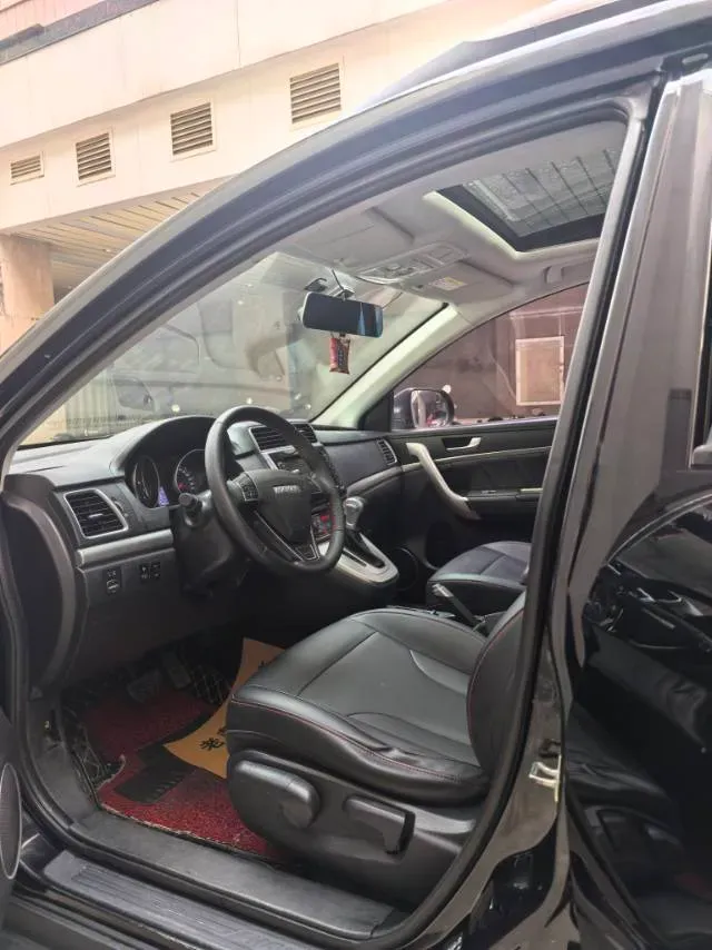 2019 Haval M6 1.5T 150HP L4 7DCT,autocango,china used car exporter,china ev exporter,chinese used car exporter,chinese used ev exporter