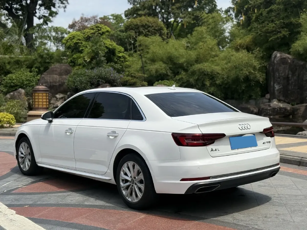 2019 Audi A4L 2.0T 190HP L4 7DCT,autocango,china used car exporter,china ev exporter,chinese used car exporter,chinese used ev exporter