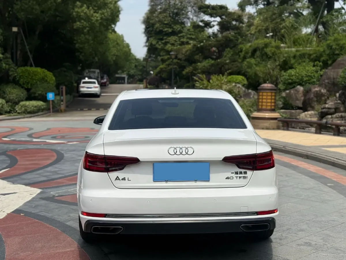 2019 Audi A4L 2.0T 190HP L4 7DCT,autocango,china used car exporter,china ev exporter,chinese used car exporter,chinese used ev exporter