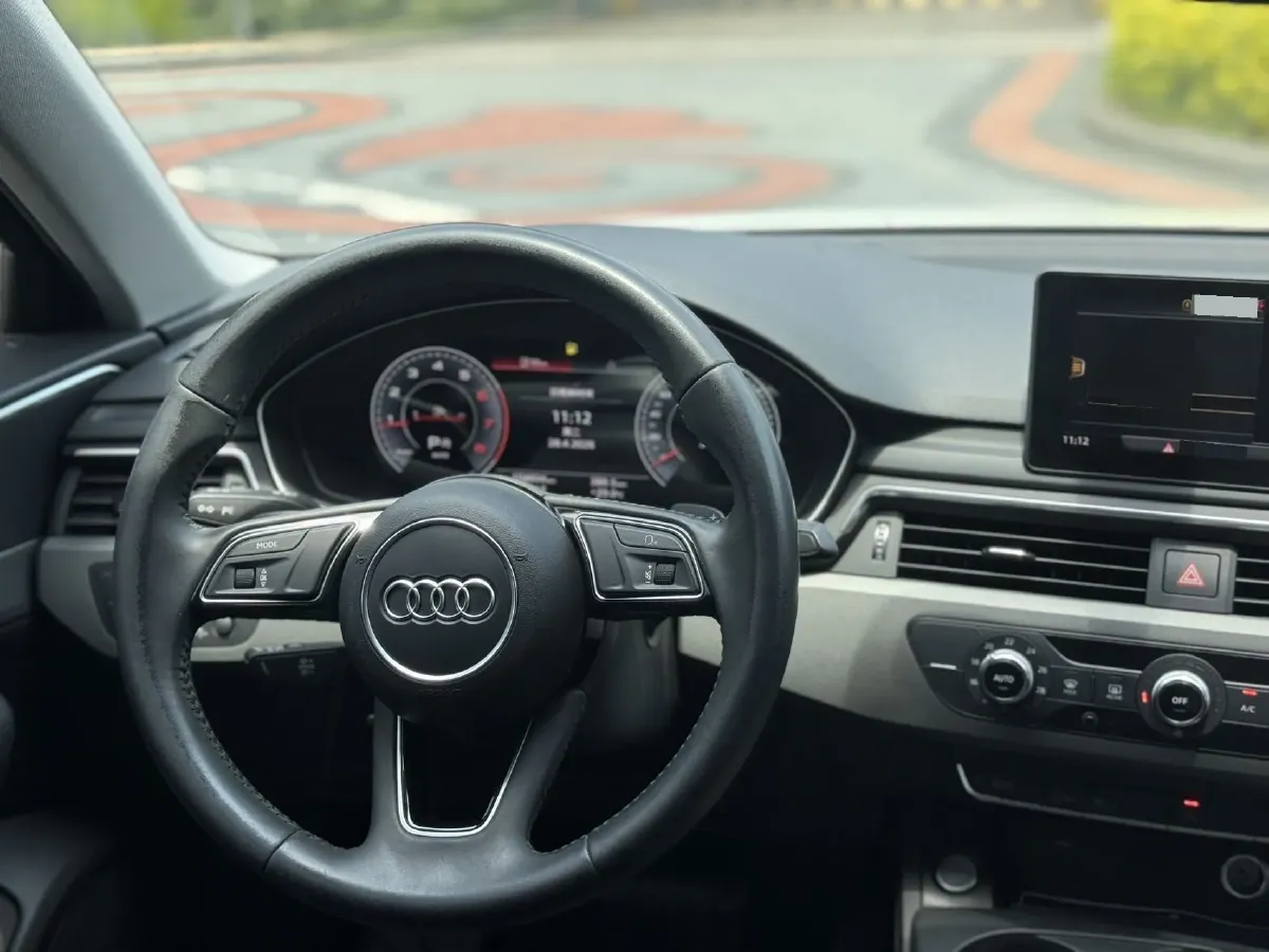 2019 Audi A4L 2.0T 190HP L4 7DCT,autocango,china used car exporter,china ev exporter,chinese used car exporter,chinese used ev exporter