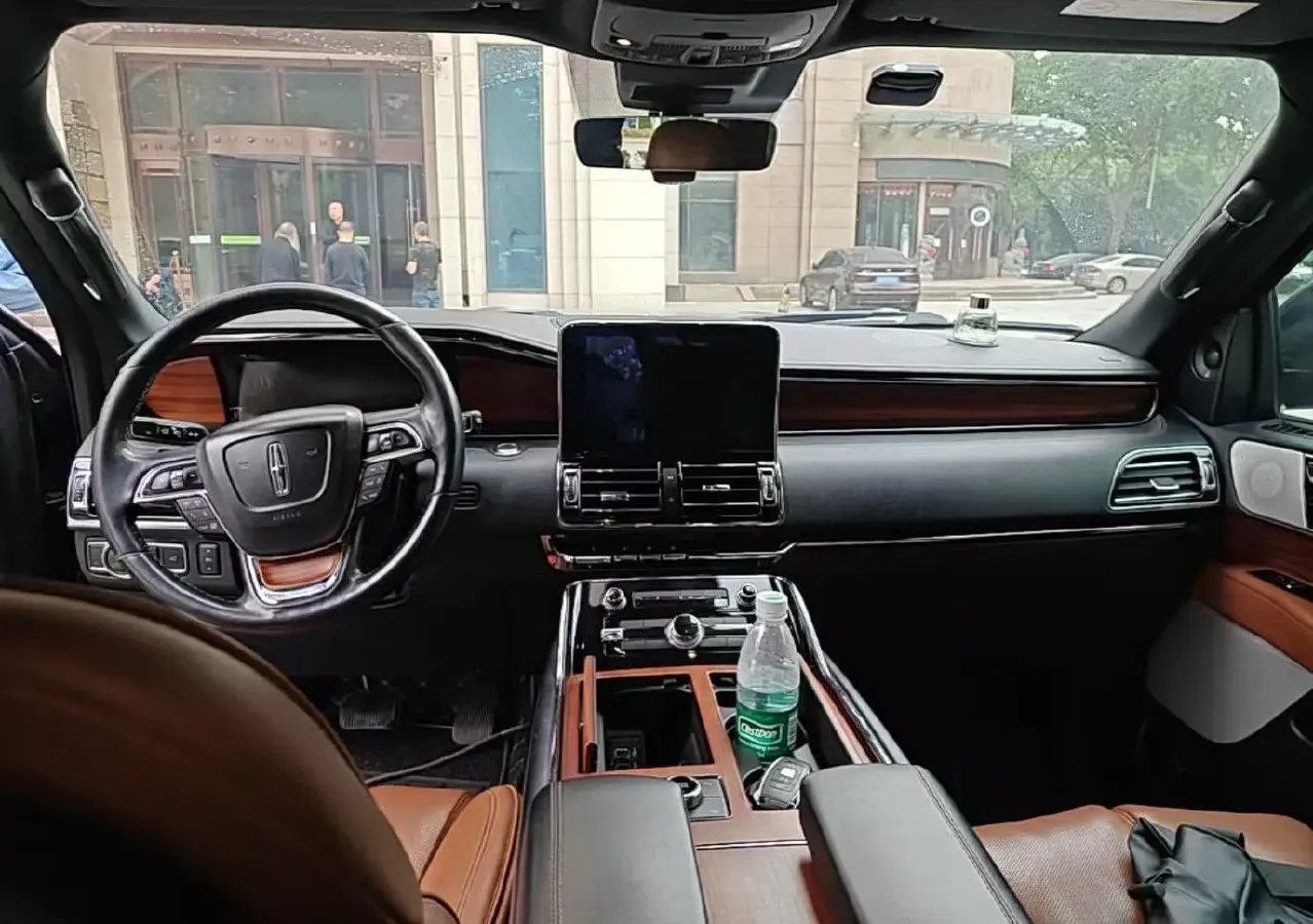 2019 Lincoln Navigator 3.5T 388HP V6 10AT,autocango,china used car exporter,china ev exporter,chinese used car exporter,chinese used ev exporter