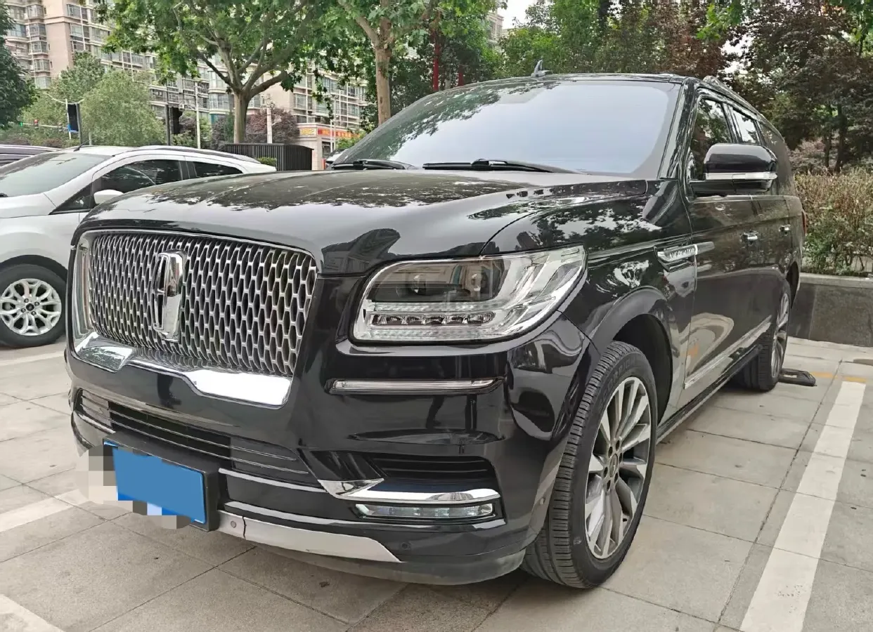 2019 Lincoln Navigator 3.5T 388HP V6 10AT,autocango,china used car exporter,china ev exporter,chinese used car exporter,chinese used ev exporter