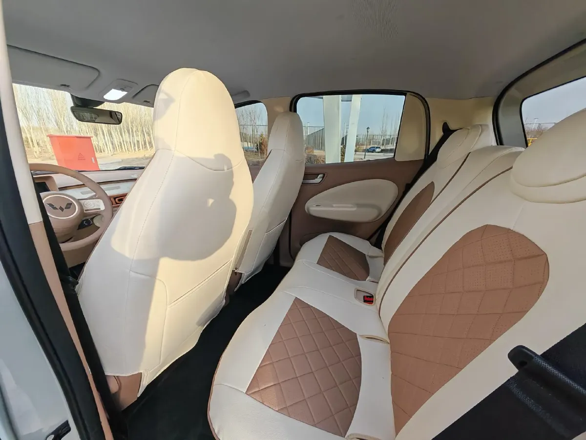 2025 WuLing HongGuang MINI EV BEV 16.2KWH,autocango,china used car exporter,china ev exporter,chinese used car exporter,chinese used ev exporter