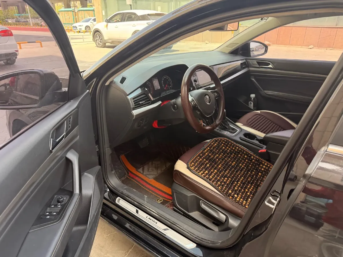 2019 Volkswagen Lavida 1.2T 116HP L4 7DCT,autocango,china used car exporter,china ev exporter,chinese used car exporter,chinese used ev exporter