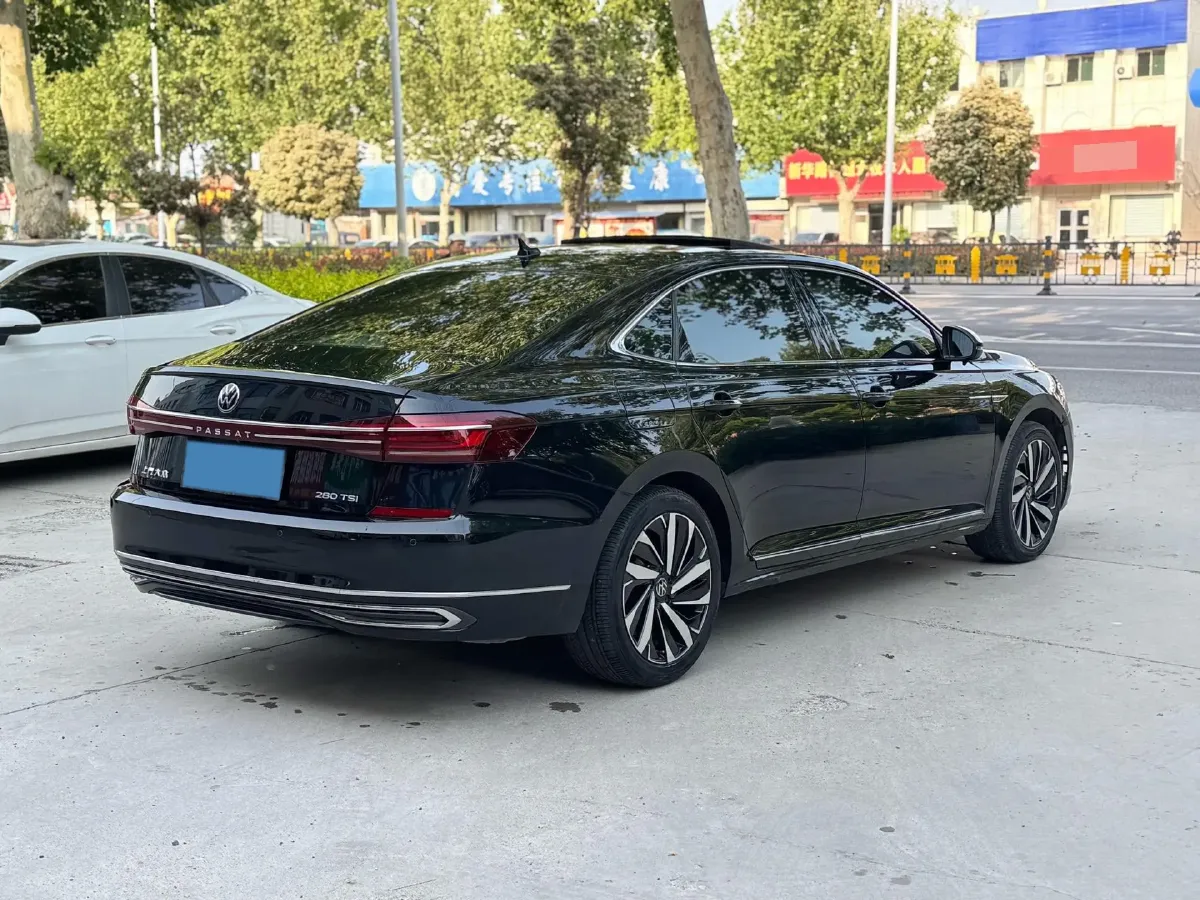 2023 Volkswagen Passat 2.0T 220HP L4 7DCT,autocango,china used car exporter,china ev exporter,chinese used car exporter,chinese used ev exporter