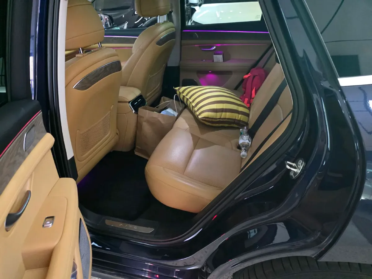 2022 AITO AITO M5 Range Extended 125HP REEV 40KWH,autocango,china used car exporter,china ev exporter,chinese used car exporter,chinese used ev exporter