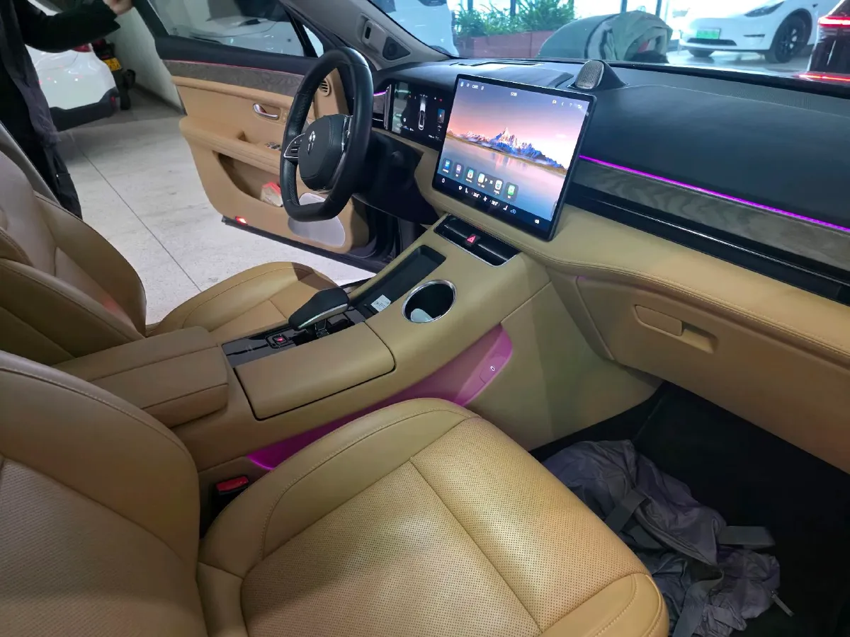 2022 AITO AITO M5 Range Extended 125HP REEV 40KWH,autocango,china used car exporter,china ev exporter,chinese used car exporter,chinese used ev exporter