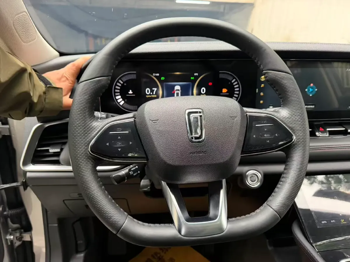 2020 Bestune T99 2.0T 224HP L4 6AT,autocango,china used car exporter,china ev exporter,chinese used car exporter,chinese used ev exporter