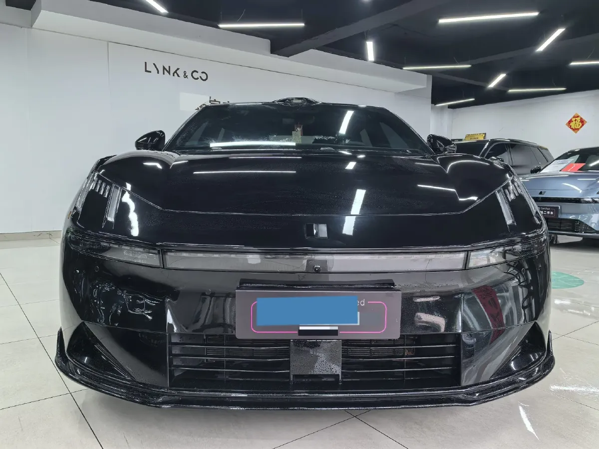 2025 LYNK&CO 10 EM-P 1.5T 163HP L4 3DHT PHEV,autocango,china used car exporter,china ev exporter,chinese used car exporter,chinese used ev exporter