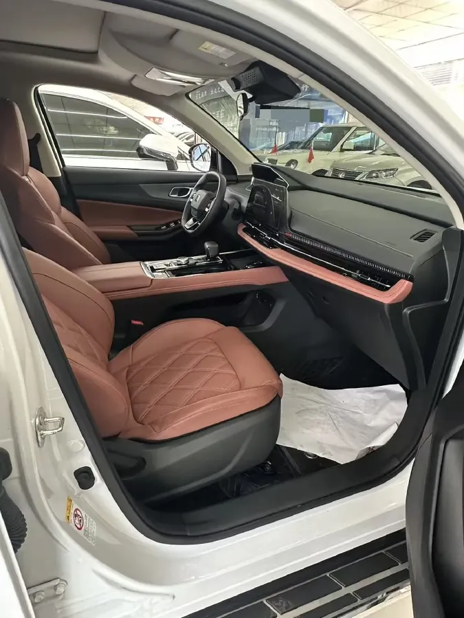 2023 ChangAn CS55 Plus 1.5T 188HP L4 7DCT,autocango,china used car exporter,china ev exporter,chinese used car exporter,chinese used ev exporter