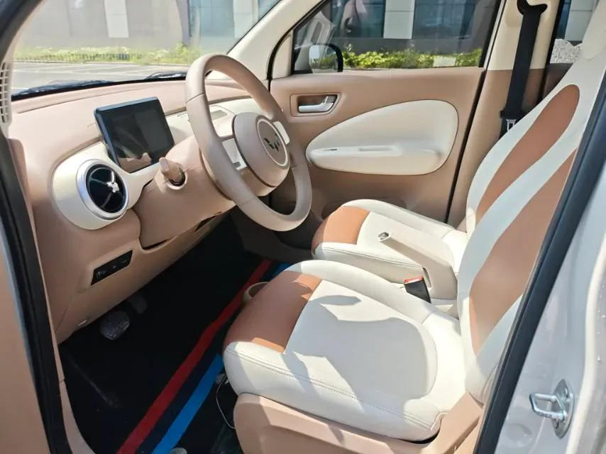 2025 WuLing HongGuang MINI EV BEV 16.2KWH,autocango,china used car exporter,china ev exporter,chinese used car exporter,chinese used ev exporter