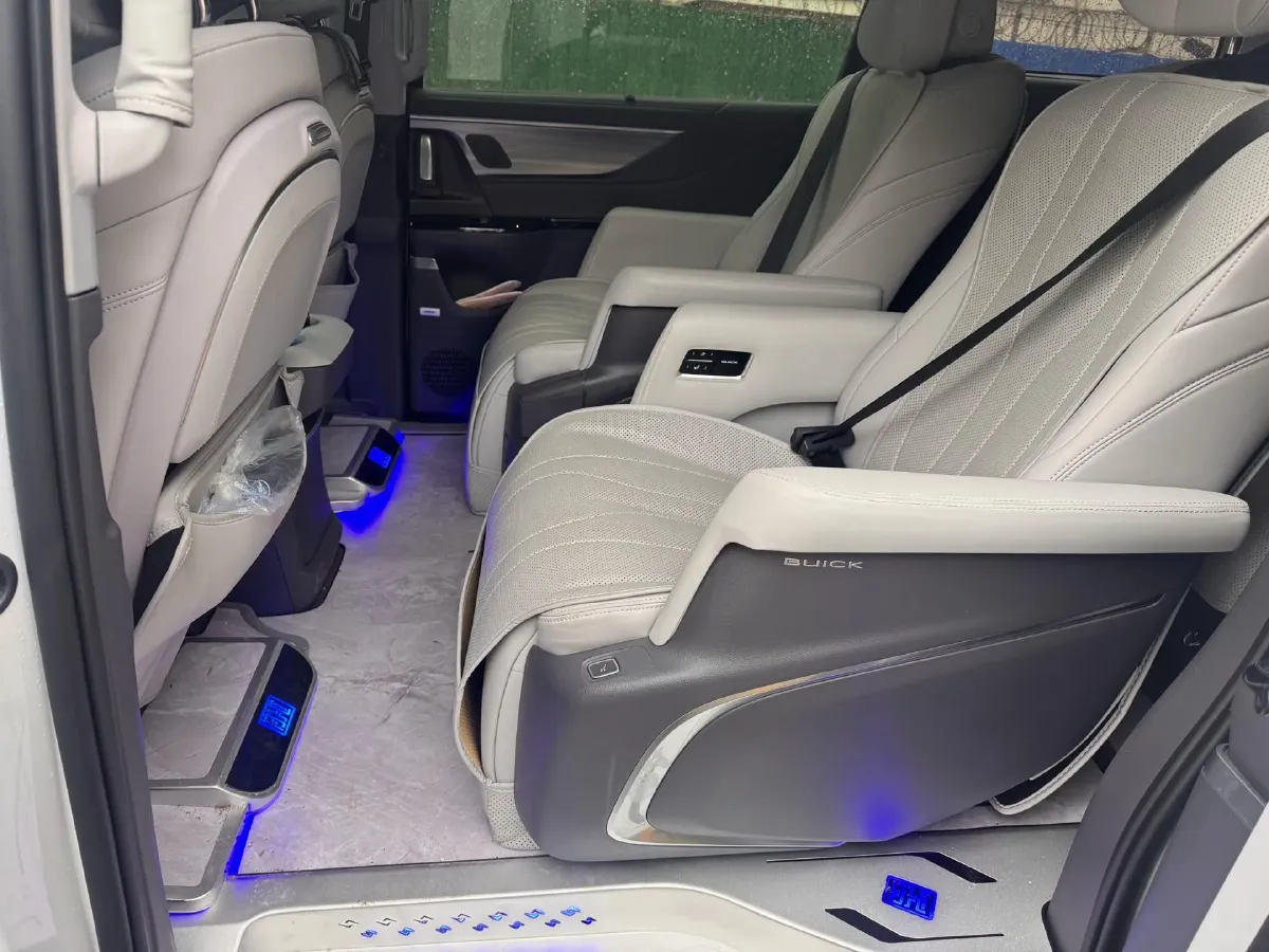 2025 Buick GL8 2.0T 237HP L4 9AT,autocango,china used car exporter,china ev exporter,chinese used car exporter,chinese used ev exporter