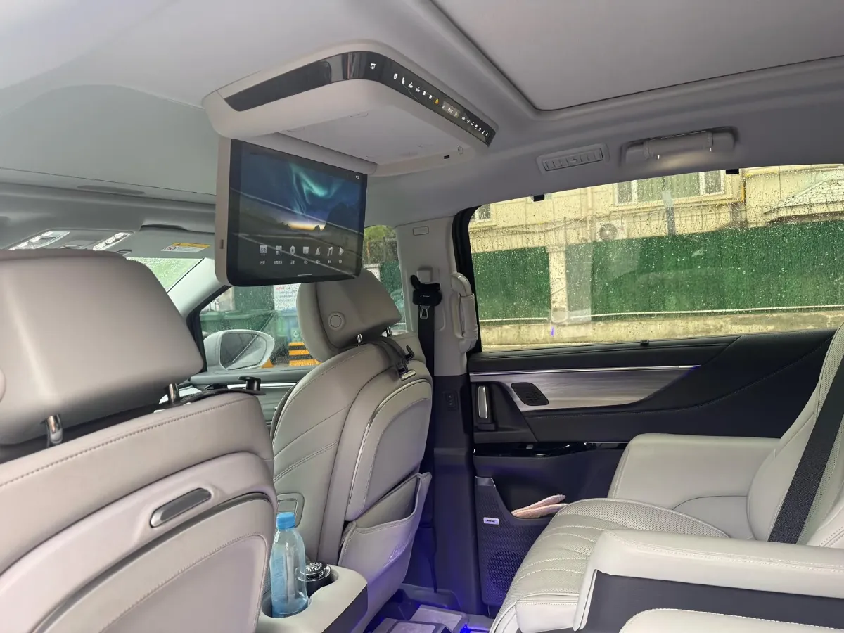 2025 Buick GL8 2.0T 237HP L4 9AT,autocango,china used car exporter,china ev exporter,chinese used car exporter,chinese used ev exporter