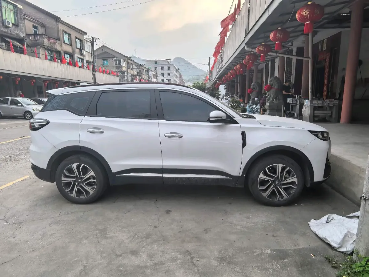 2022 Chery Tiggo 7 Plus 1.6T 197HP L4 7DCT,autocango,china used car exporter,china ev exporter,chinese used car exporter,chinese used ev exporter