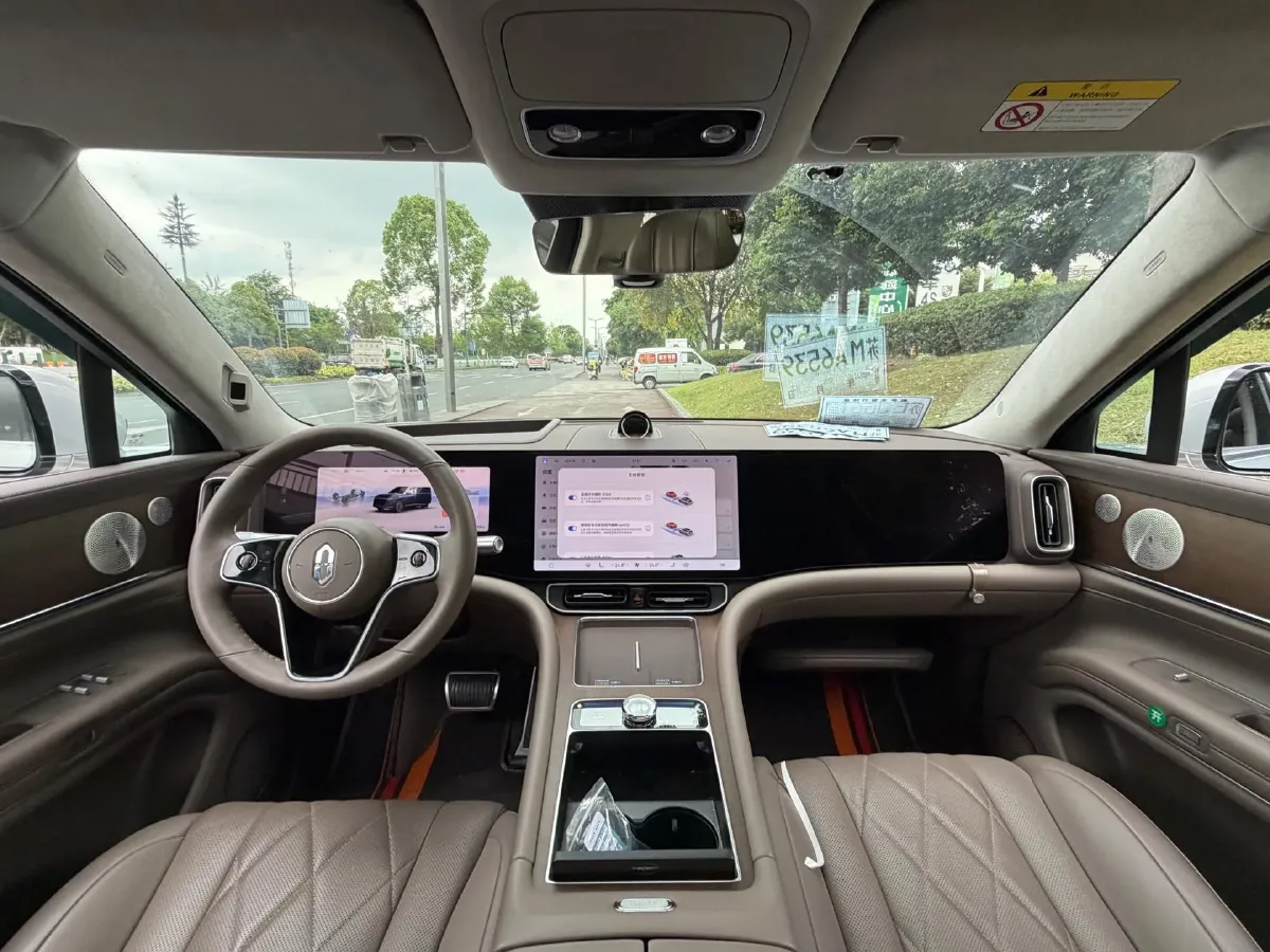 2024 AITO AITO M9 1.5T 152HP L4 REEV 42KWH,autocango,china used car exporter,china ev exporter,chinese used car exporter,chinese used ev exporter