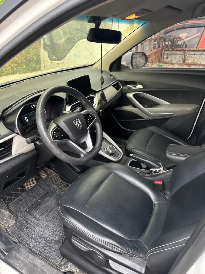 2017 BaoJun 310W 1.5L 105HP L4 6MT,autocango,china used car exporter,china ev exporter,chinese used car exporter,chinese used ev exporter