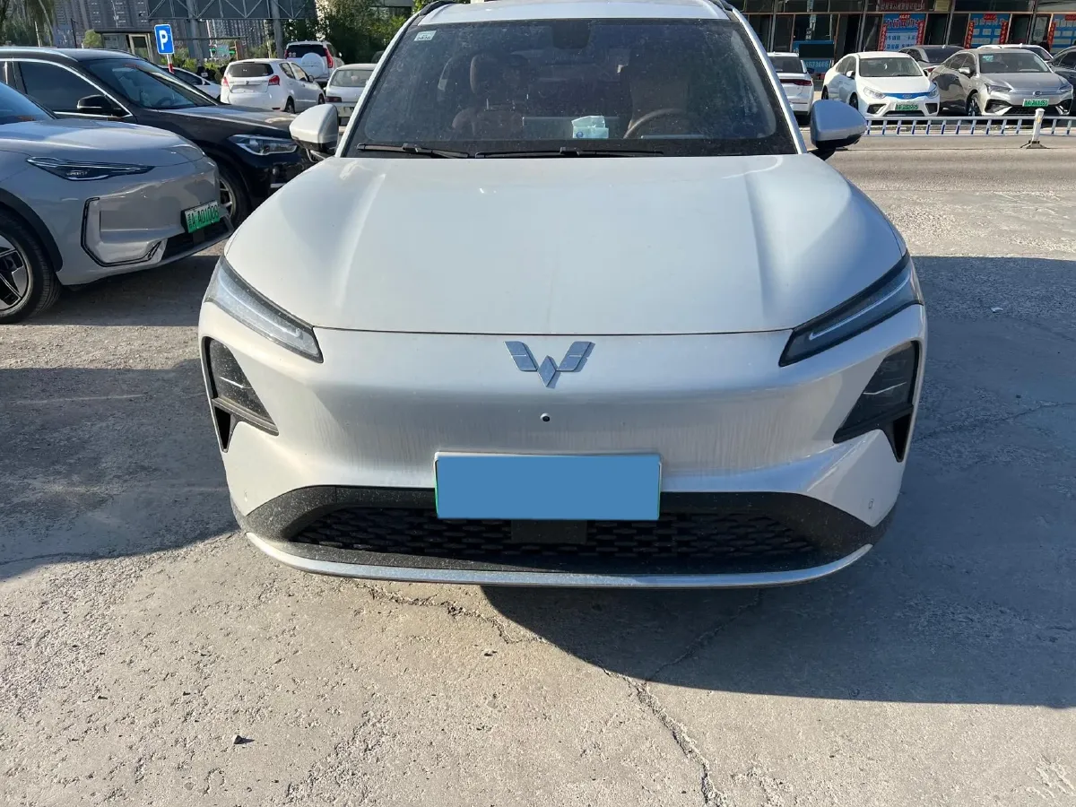 2024 WuLing XingGuangS BEV 60KWH,autocango,china used car exporter,china ev exporter,chinese used car exporter,chinese used ev exporter