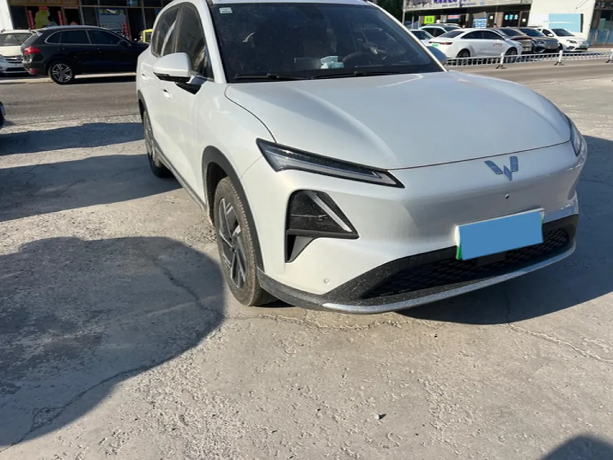 2024 WuLing XingGuangS BEV 60KWH,autocango,china used car exporter,china ev exporter,chinese used car exporter,chinese used ev exporter