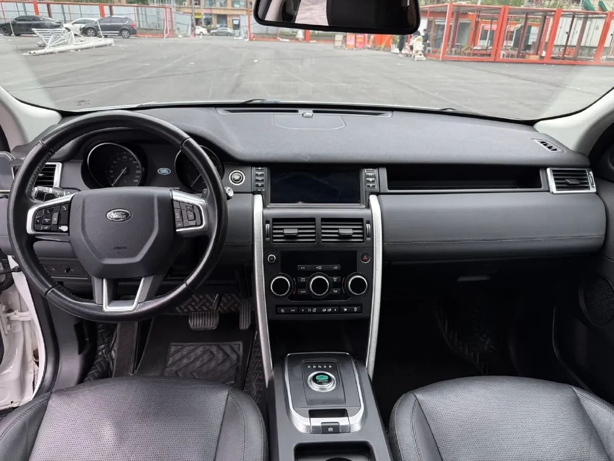 2018 Land Rover Discovery Sport 2.0T 241HP L4 9AT,autocango,china used car exporter,china ev exporter,chinese used car exporter,chinese used ev exporter