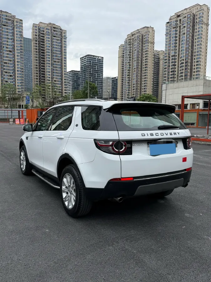 2018 Land Rover Discovery Sport 2.0T 241HP L4 9AT,autocango,china used car exporter,china ev exporter,chinese used car exporter,chinese used ev exporter