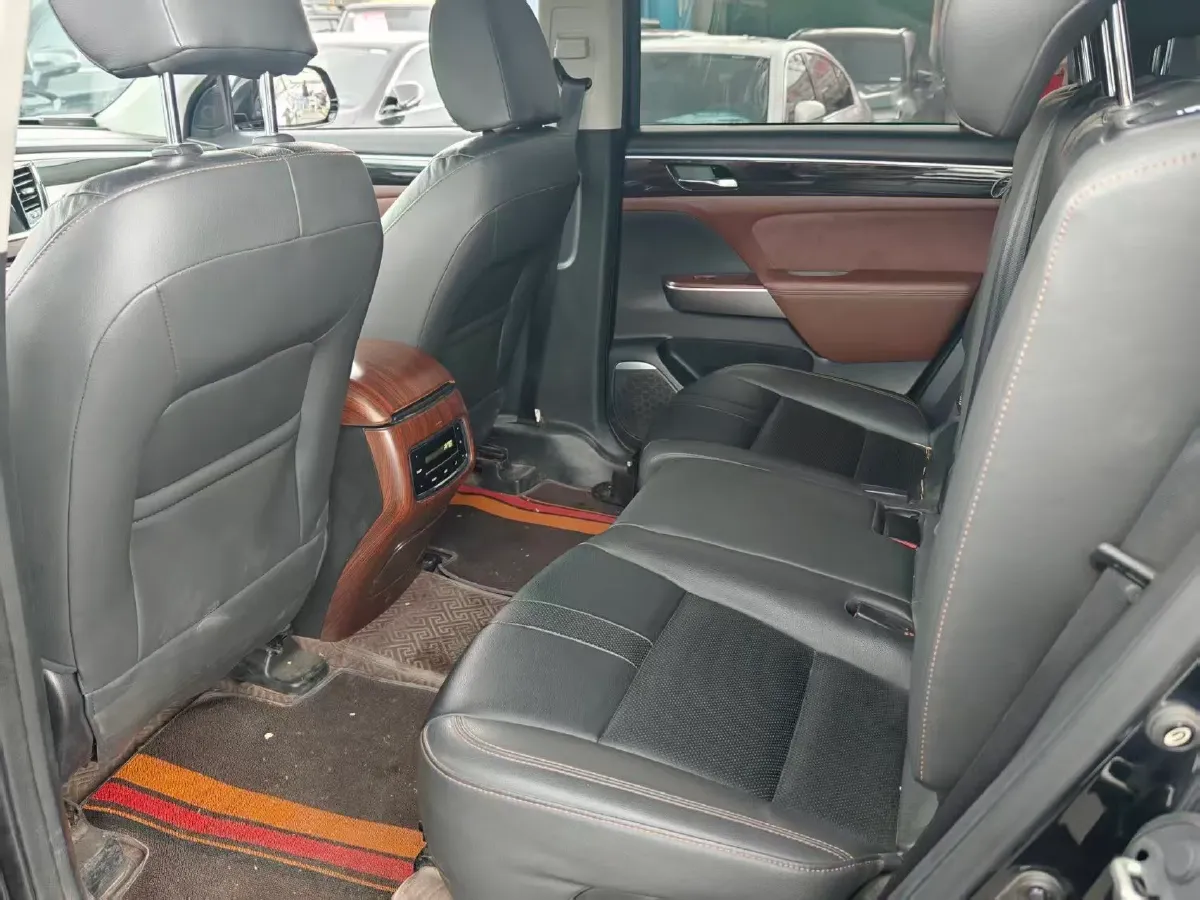 2017 GAC Trumpchi GS8 2.0T 201HP L4 6AT,autocango,china used car exporter,china ev exporter,chinese used car exporter,chinese used ev exporter