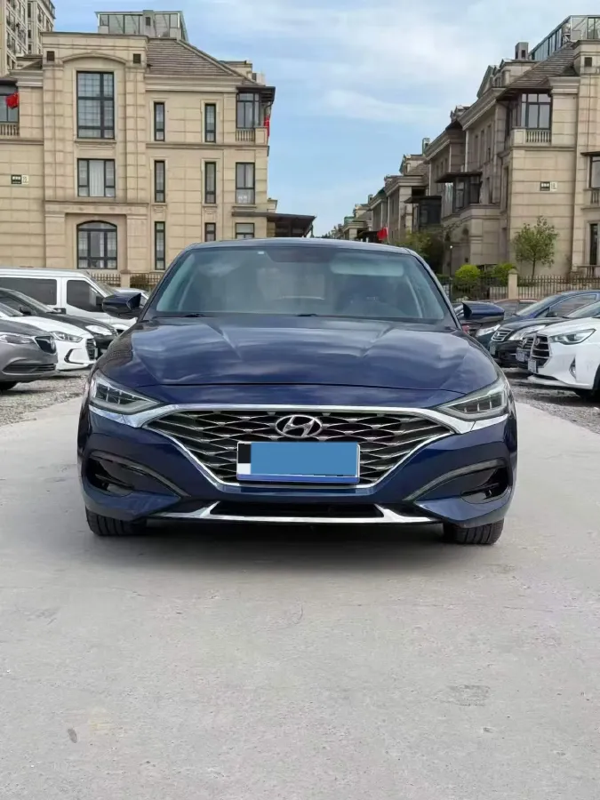 2019 Hyundai La Festa 1.6T 190HP L4 7DCT,autocango,china used car exporter,china ev exporter,chinese used car exporter,chinese used ev exporter