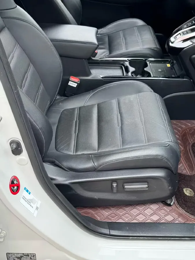 2021 Honda CR-V 2.0L 146HP L4 E-CVT PHEV 16KWH,autocango,china used car exporter,china ev exporter,chinese used car exporter,chinese used ev exporter