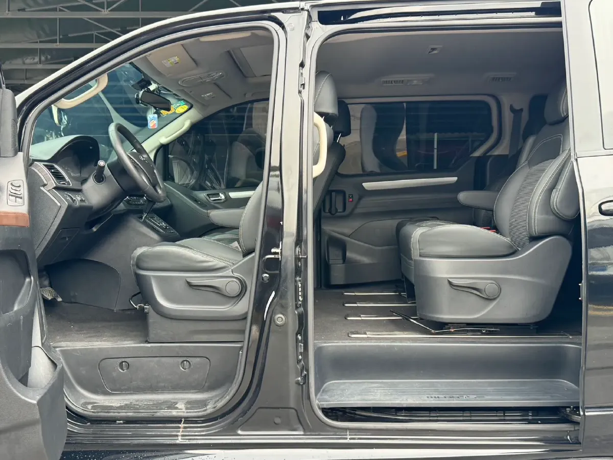 2018 MAXUS G10 2.0T 224HP L4 6AT,autocango,china used car exporter,china ev exporter,chinese used car exporter,chinese used ev exporter