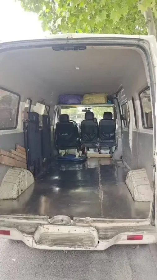 2019 MAXUS XinTu V80 2.5T 136HP L4 6MT,autocango,china used car exporter,china ev exporter,chinese used car exporter,chinese used ev exporter