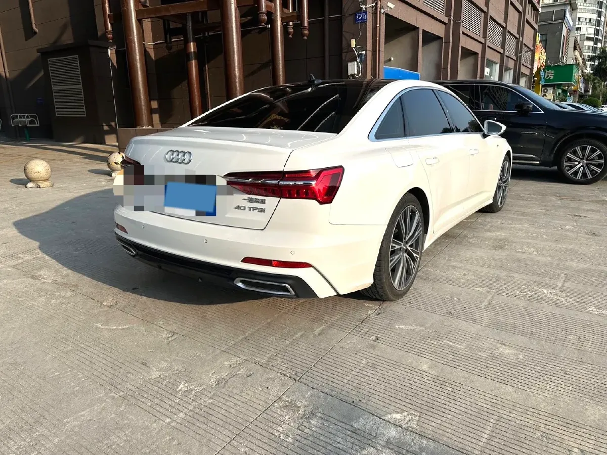 2021 Audi A6L 2.0T 190HP L4 7DCT,autocango,china used car exporter,china ev exporter,chinese used car exporter,chinese used ev exporter
