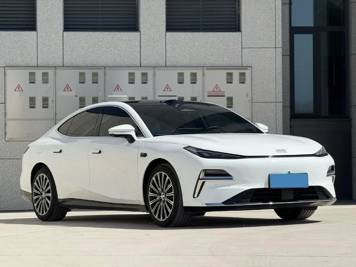 2025 Geely Galaxy Starshine 8 1.5T 163HP L4 3DHT PHEV 27.69KWH,autocango,china used car exporter,china ev exporter,chinese used car exporter,chinese used ev exporter
