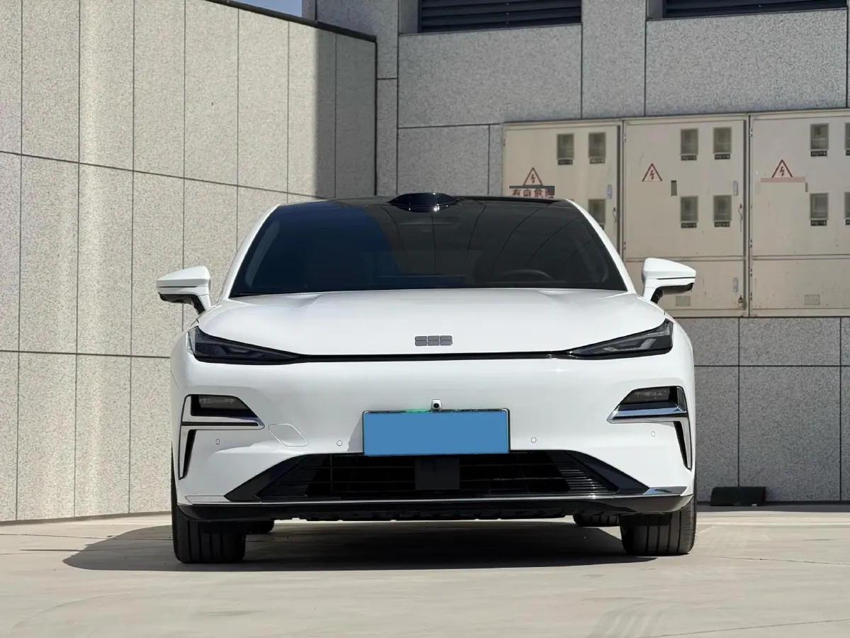 2025 Geely Galaxy Starshine 8 1.5T 163HP L4 3DHT PHEV 27.69KWH,autocango,china used car exporter,china ev exporter,chinese used car exporter,chinese used ev exporter