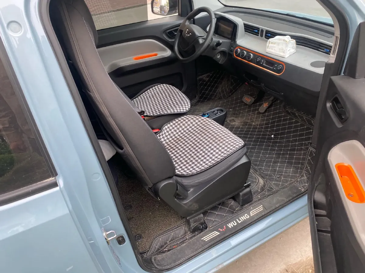 2020 WuLing HongGuang MINI EV BEV 9.3KWH,autocango,china used car exporter,china ev exporter,chinese used car exporter,chinese used ev exporter