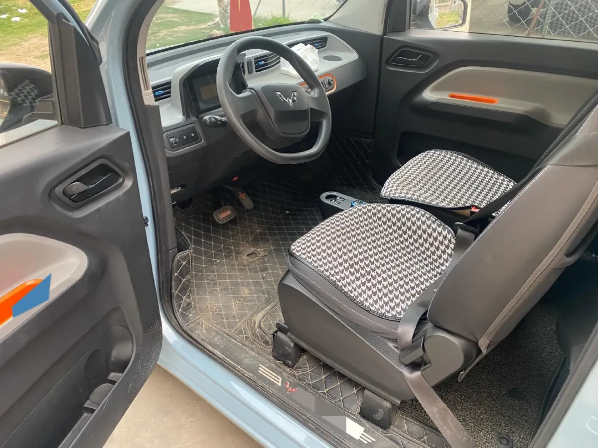 2020 WuLing HongGuang MINI EV BEV 9.3KWH,autocango,china used car exporter,china ev exporter,chinese used car exporter,chinese used ev exporter