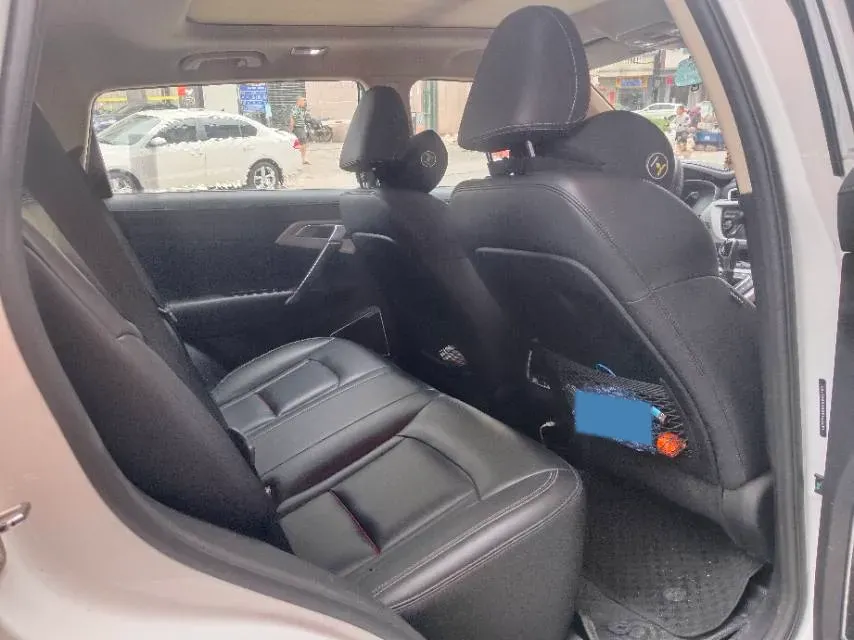 2020 Roewe i6 1.5T 169HP L4 7DCT,autocango,china used car exporter,china ev exporter,chinese used car exporter,chinese used ev exporter