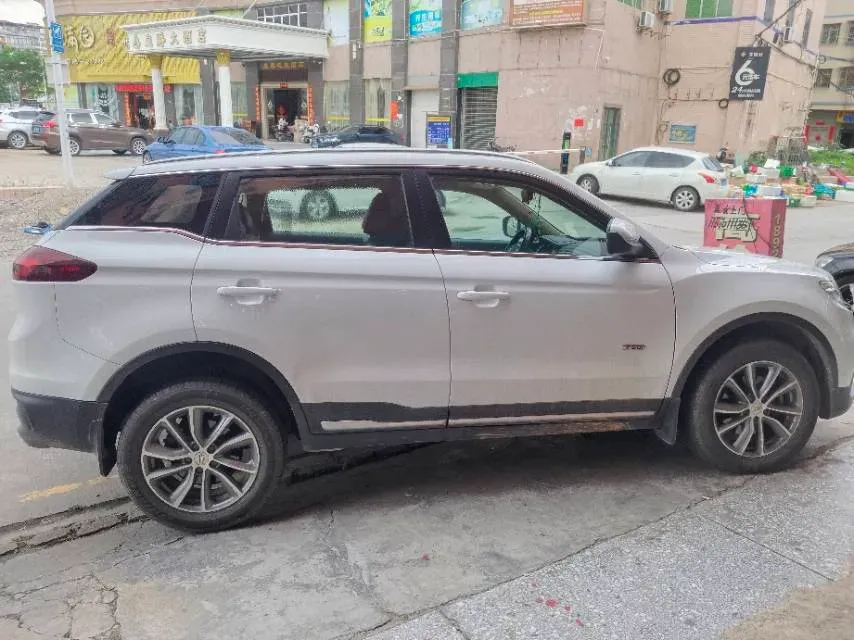 2020 Roewe i6 1.5T 169HP L4 7DCT,autocango,china used car exporter,china ev exporter,chinese used car exporter,chinese used ev exporter