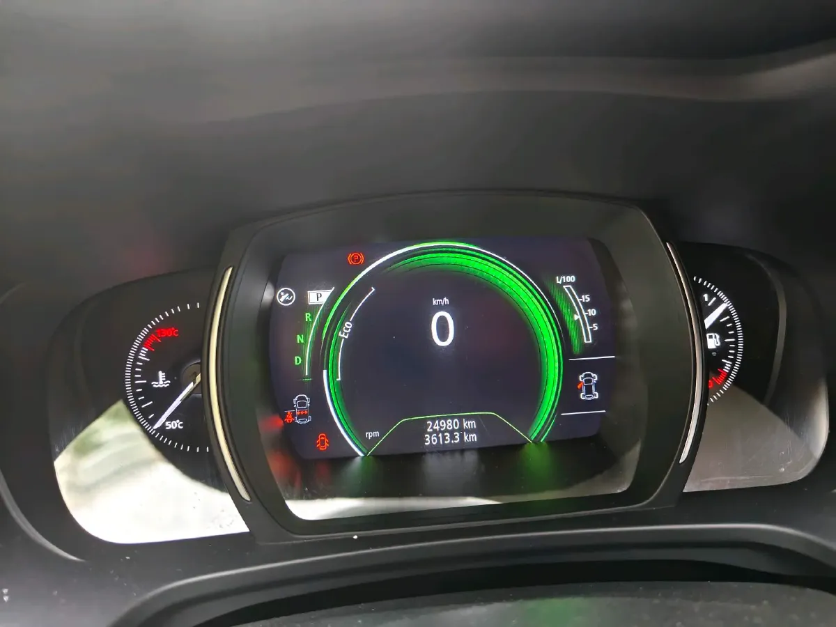 2017 Renault Kadjar 2.0L 150HP L4 CVT,autocango,china used car exporter,china ev exporter,chinese used car exporter,chinese used ev exporter