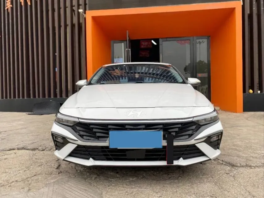 2022 Hyundai Elantra 1.5L 115HP L4 CVT,autocango,china used car exporter,china ev exporter,chinese used car exporter,chinese used ev exporter