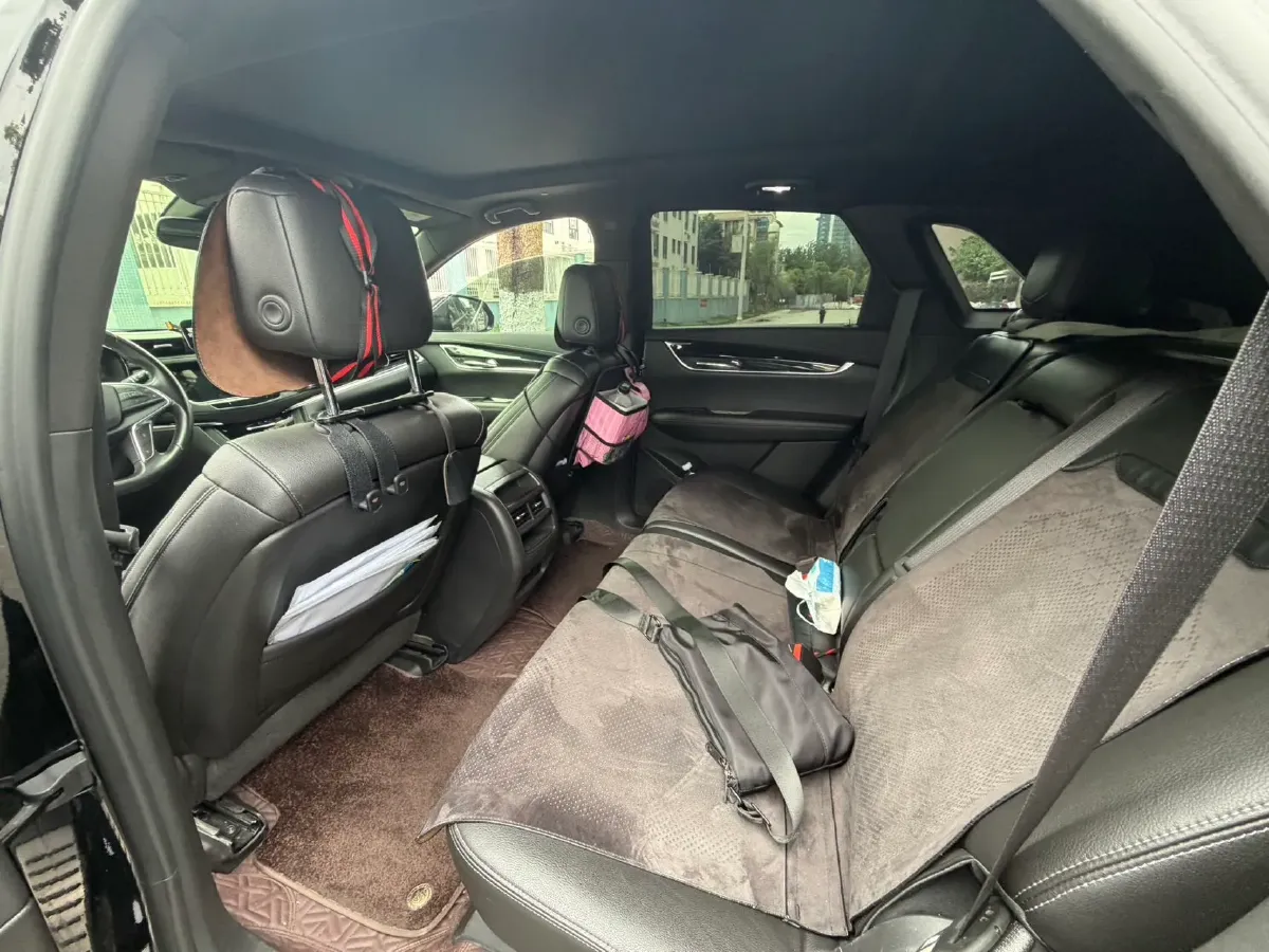 2021 Cadillac XT5 2.0T 237HP L4 9AT,autocango,china used car exporter,china ev exporter,chinese used car exporter,chinese used ev exporter