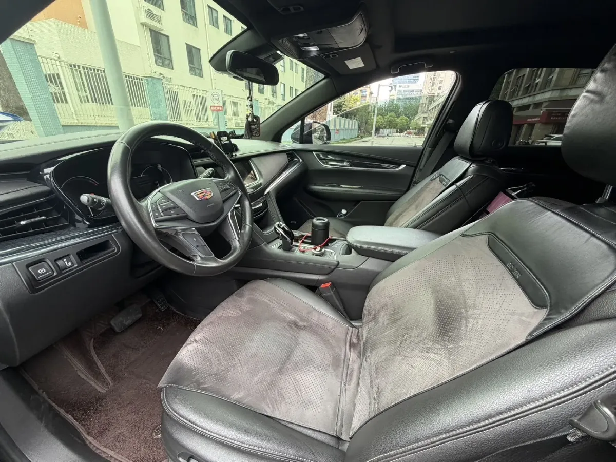 2021 Cadillac XT5 2.0T 237HP L4 9AT,autocango,china used car exporter,china ev exporter,chinese used car exporter,chinese used ev exporter