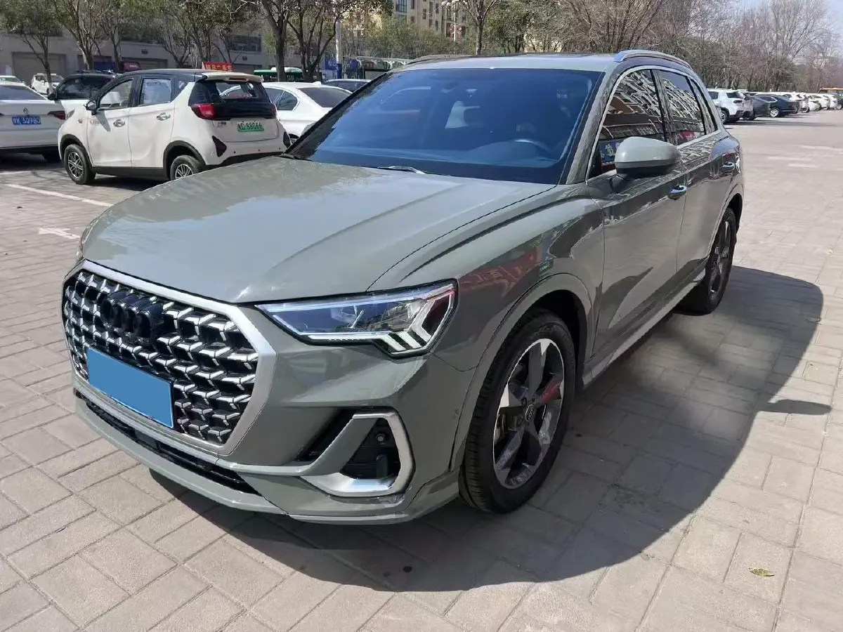 2024 Audi Q3 1.5T 160HP L4 7DCT,autocango,china used car exporter,china ev exporter,chinese used car exporter,chinese used ev exporter
