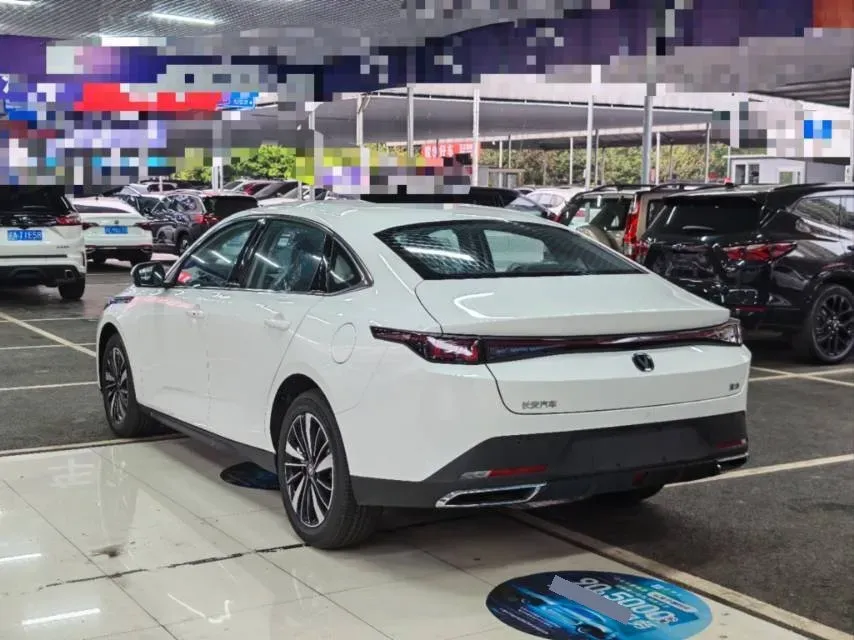 2025 ChangAn EadoPHEV 1.5L 98HP L4 E-CVT PHEV,autocango,china used car exporter,china ev exporter,chinese used car exporter,chinese used ev exporter