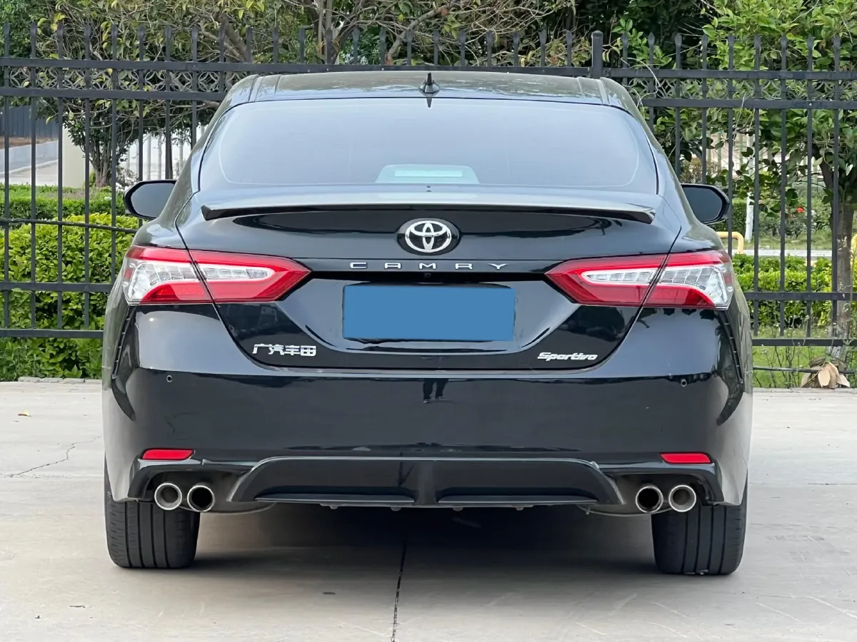 2021 Toyota Camry 2.5L 209HP L4 8AT,autocango,china used car exporter,china ev exporter,chinese used car exporter,chinese used ev exporter