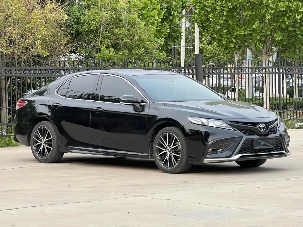 2021 Toyota Camry 2.5L 209HP L4 8AT,autocango,china used car exporter,china ev exporter,chinese used car exporter,chinese used ev exporter