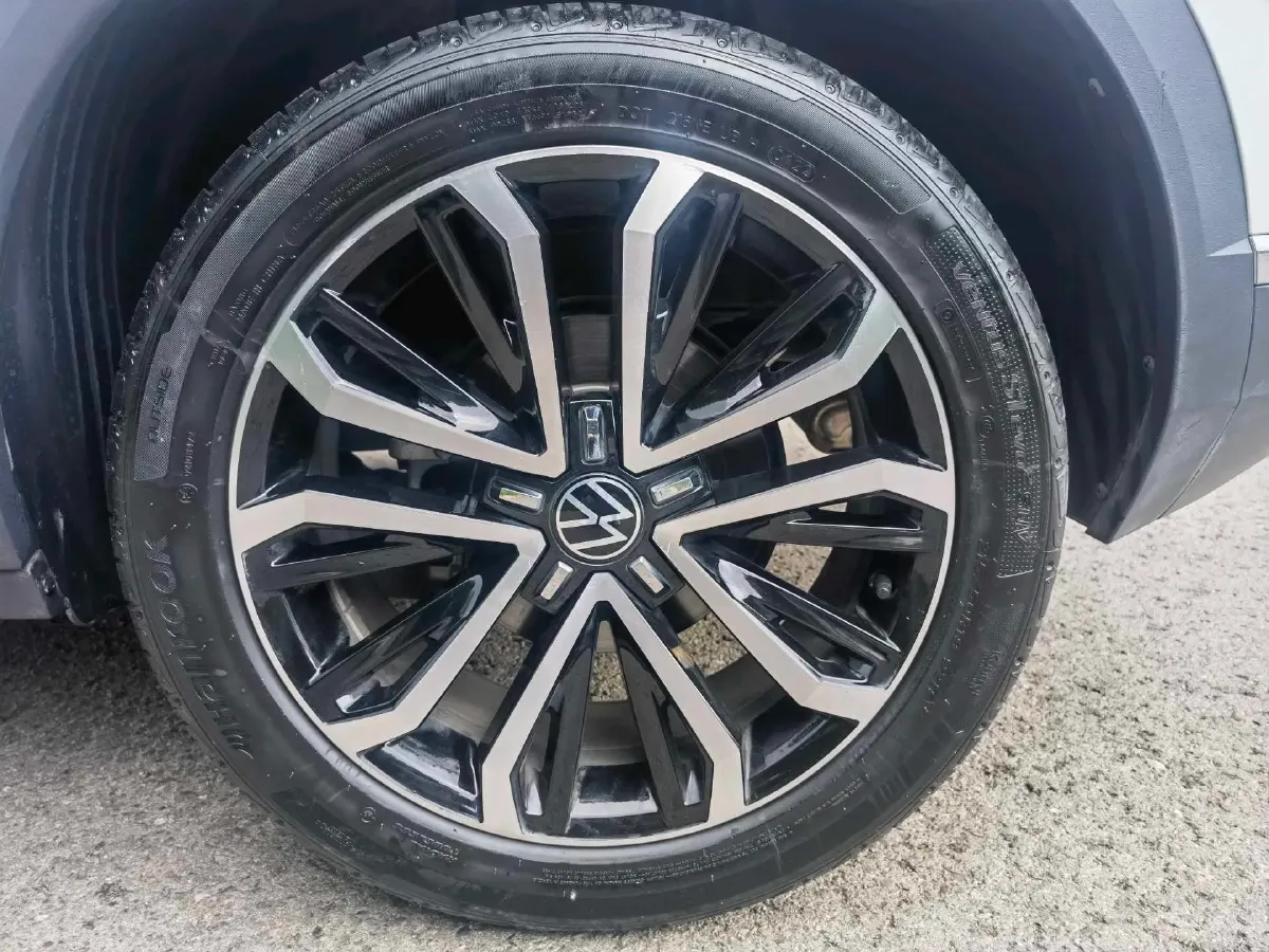 2022 Volkswagen T-Roc 1.4T 150HP L4 7DCT,autocango,china used car exporter,china ev exporter,chinese used car exporter,chinese used ev exporter